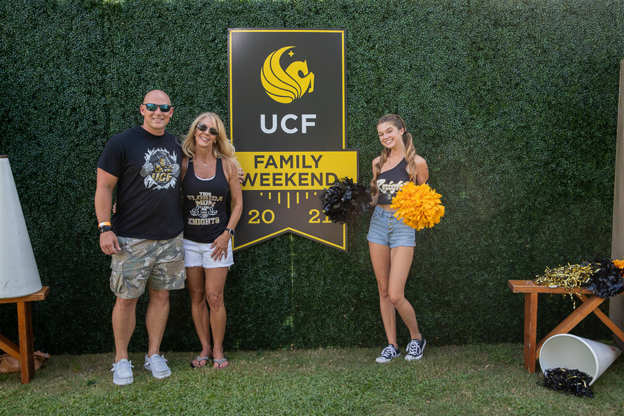 Family Weekend Tailgate 2021 22