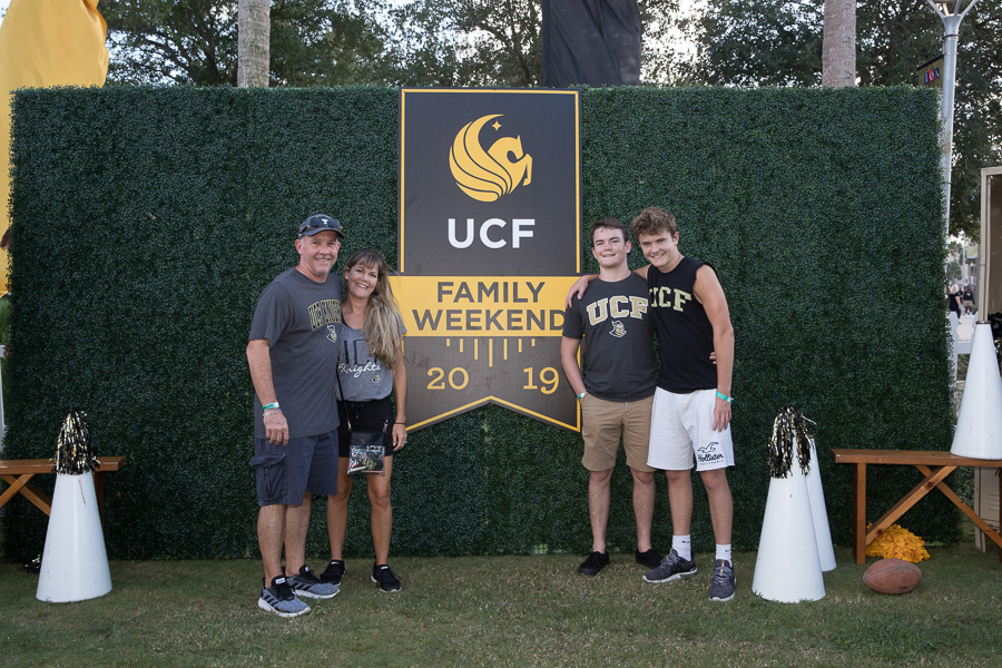 0 2019 Family Weekend Tailgate 106