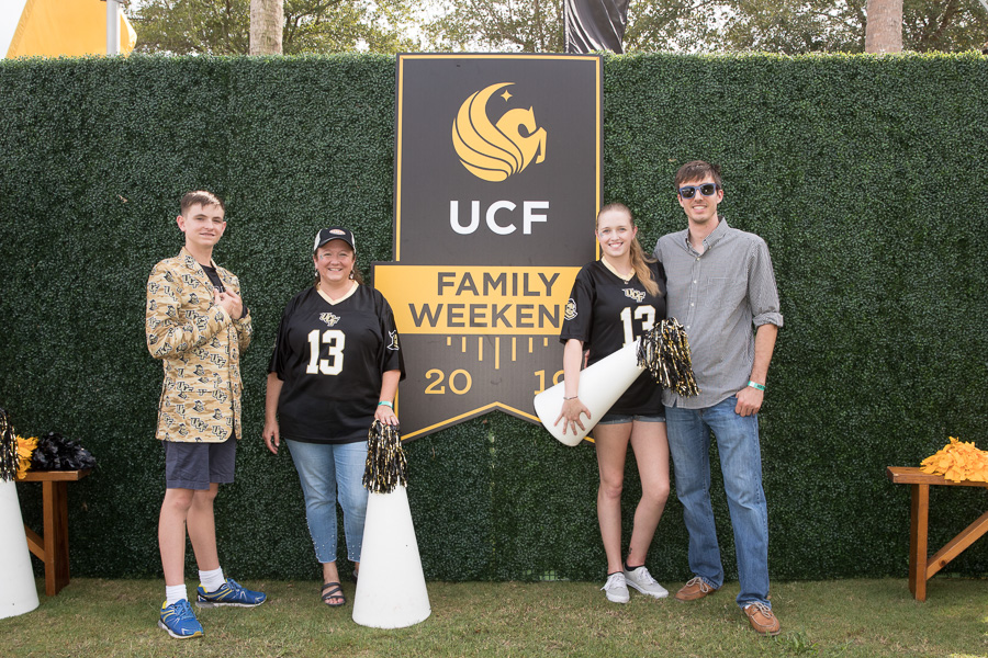 2 2019 Family Weekend Tailgate 10