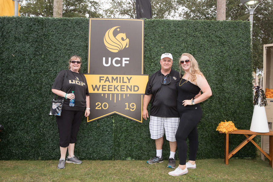 2 2019 Family Weekend Tailgate 26