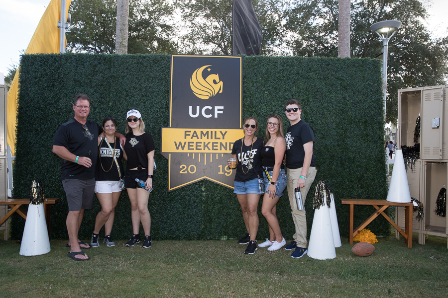 7 2019 Family Weekend Tailgate 104