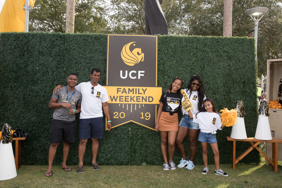 7 2019 Family Weekend Tailgate 55