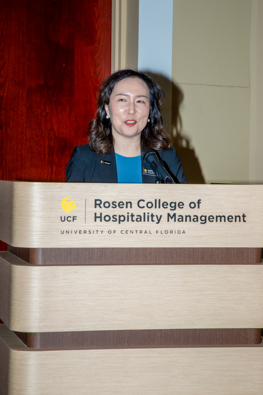 2025 Hospitality Knight 16