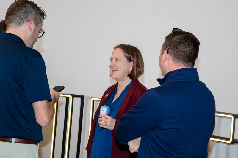 2025 Hospitality Knight 49