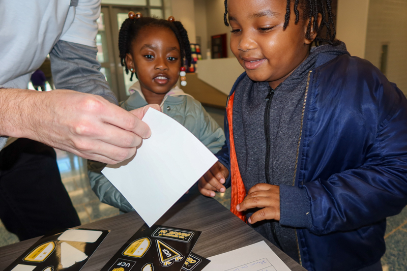 ALumKnights Give Back 2025 07