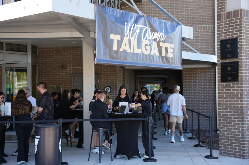 UCF Vs WVU Alumni Tailgate 04