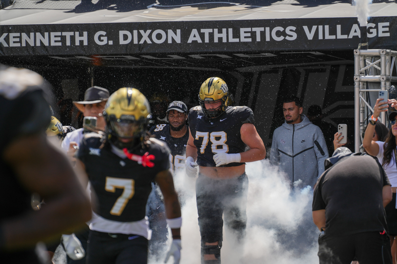 UCF Vs WVU Game MK Knights 18