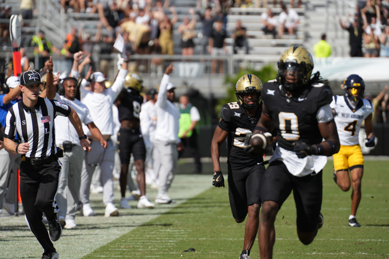 UCF Vs WVU Game MK Knights 76